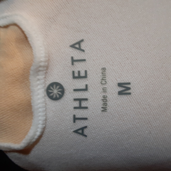 🪶Athleta NWTs top - Picture 7 of 7